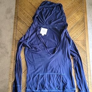 American Eagle Navy Pull Over Tee, Size Large